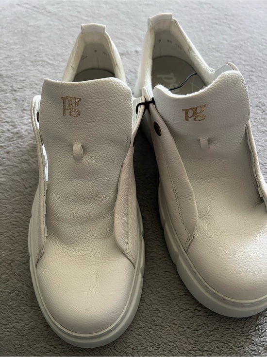 Paul Green Shoes - Paul Green White Slip-On Leather Sneakers with Gold Logo